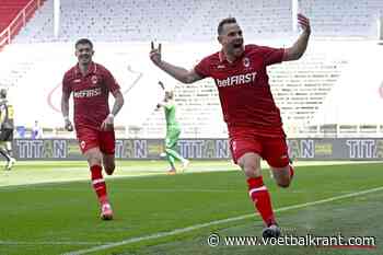 "Ontketende" Vincent Janssen oogst lof na glansprestatie: "En dan lezen dat hij dan pas vanaf de vijfde speeldag begint te scoren"