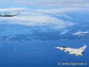 “Pronti contro ogni minaccia”. Due bombardieri russi intercettati a nord della Scozia