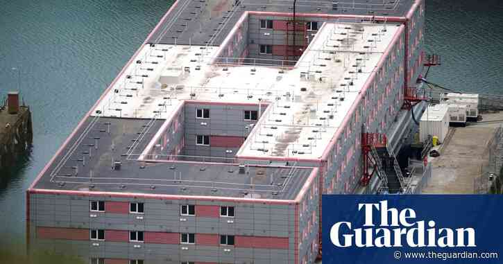 Bibby Stockholm: Home Office ‘should accept blame’ for delay in removing people