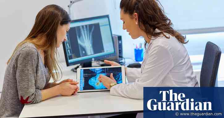 Keir Starmer accuses Tories of ‘moving goalposts’ on NHS cancer care