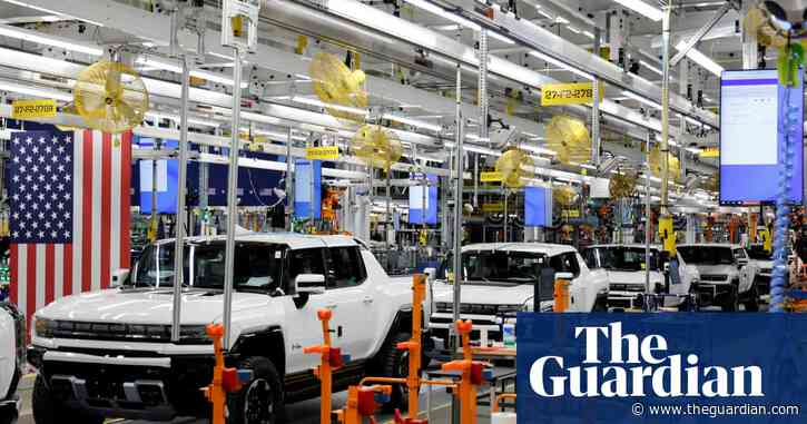 Transition from ‘dirty’ to green US jobs rises, leaving older workers behind