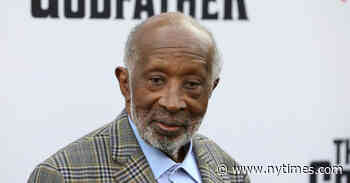 Clarence Avant, Mighty Engine Behind Black Superstars, Dies at 92