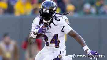 Ex-NFL RB, Arkansas star Collins dies at 28