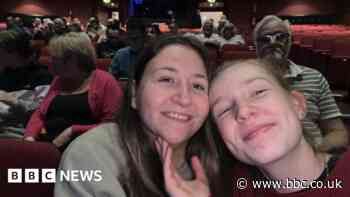 Woman harassed for kissing girlfriend at Weston Playhouse