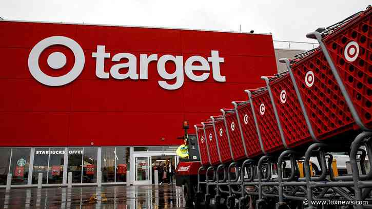 TikTok singer says Target employee is racist for calling police on music flash mob