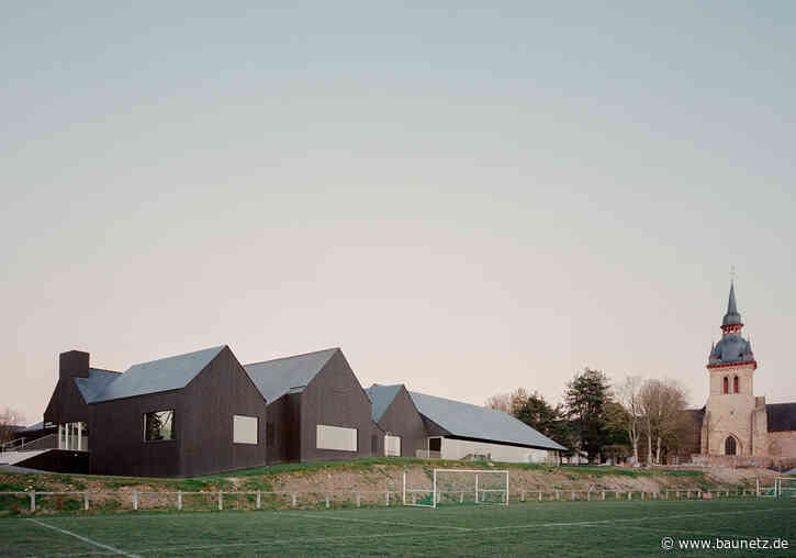 Minidorf für Wasserratten
 - Schwimmbaderweiterung in der Bretagne von Atelier RAUM