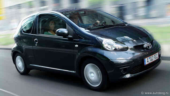 Toyota bestuurder rijdt topsnelheid in NL, rijbewijs NIET ingenomen