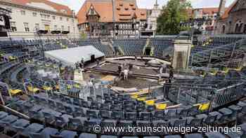 Auf Braunschweigs Burgplatz wird wieder geliebt und gelitten