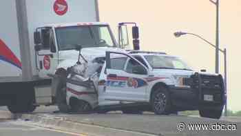 Canada Post driver facing HTA charge after police officer hurt in June crash