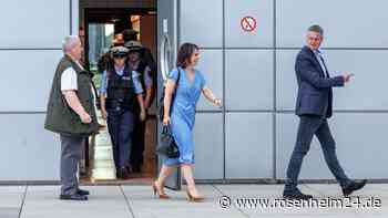 Per Linienflug: Baerbock nach Pannen wieder in Deutschland