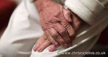 Early signs and symptoms of dementia that can appear in eyes long before memory loss