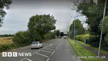 Man arrested after children hurt in Barton A6 van crash