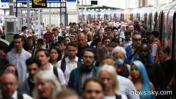 Next rail fares rise will be below RPI rate of inflation, government vows