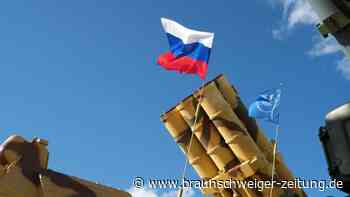 Russlands Rüstungsindustrie präsentiert ihre Waffen