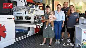 Baby-Notarztwagen öffnet seine Türen