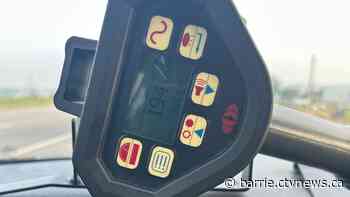 Motorist, 21, charged with speeding 194km/h on Hwy 400