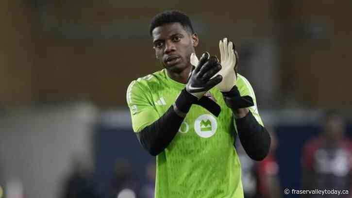 Toronto FC loses goalkeeper Sean Johnson for four to six weeks with broken hand
