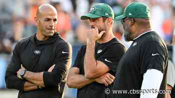 Aaron Rodgers, Robert Saleh sound off on 'Hard Knocks' about Jets O-line issues, plus training camp standouts