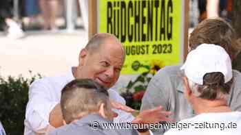 Düsseldorf: Bundeskanzler Scholz besucht Büdchen