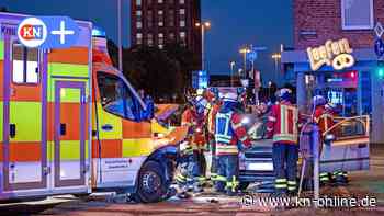Unfall in Kiel: Rettungswagen stößt am Exerzierplatz mit Pkw zusammen