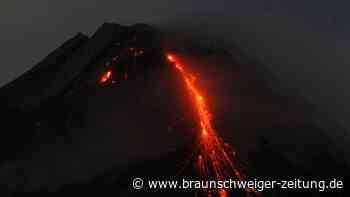 Lava strömt aus indonesischem Vulkan Merapi