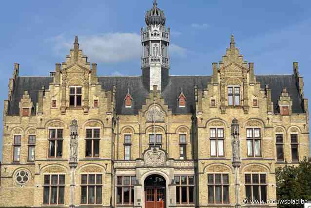 Onverbeterlijke dief (60) riskeert 2 jaar cel nadat hij op heterdaad betrapt werd door Laurien (14)