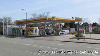Raubüberfall auf Peiner Tankstelle - Täter flüchtig