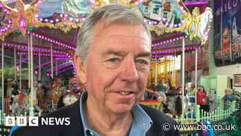 Southend Adventure Island owner slammed for 'prehistoric' washing up Lionesses post