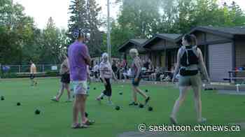 Youthful enthusiasm helps fuel Saskatoon lawn bowling 'renaissance'