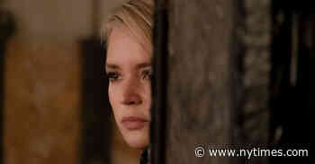 ‘Madeleine Collins’ Review: A Duplicitous Mother