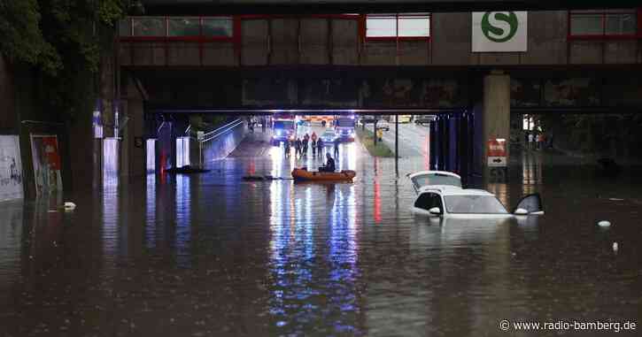 Unwetter in Nürnberg: Keller und Unterführungen unter Wasser