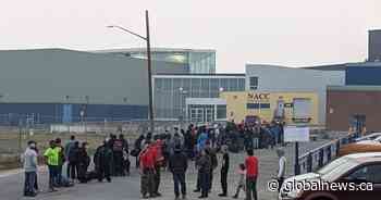 How airlines are handling the evacuation of Yellowknife amid N.W.T. fire