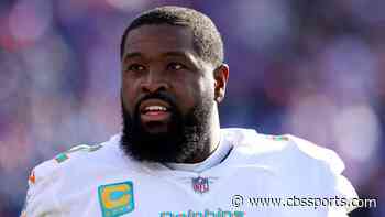 Dolphins' Terron Armstead leaves practice with leg injury; Pro Bowl LT says 'mindset' is to be ready Week 1