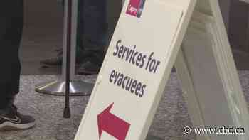 Northwest Territories wildfire evacuees begin arriving in Calgary