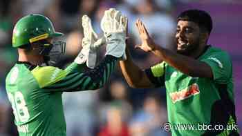 The Hundred: Southern Brave beat Birmingham Phoenix by four wickets in low-scoring encounter