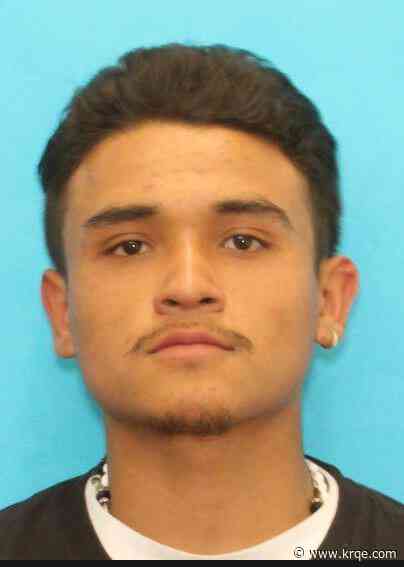 Santa Fe Police searching for man who they say escaped three times in two days