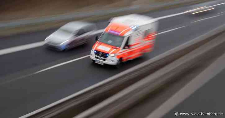 Sieben Menschen bei Auffahrunfall auf A3 verletzt