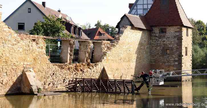 Historische Stadtmauer nach Unwetter eingestürzt