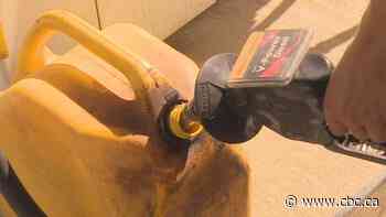 Taxpayers federation says Sask. and feds are collecting too much money at the gas pumps