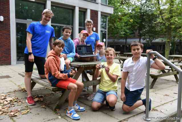 Jongeren bouwen robot tijdens Skillz-kamp: “Inzetten op STEM-vaardigheden die nu nog te weinig aan bod komen op school”