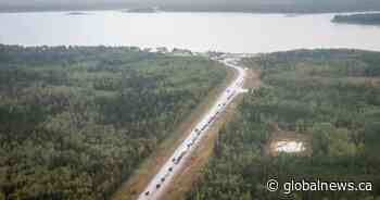 N.W.T. wildfires: Federal ministers hold press conference as Yellowknife empties
