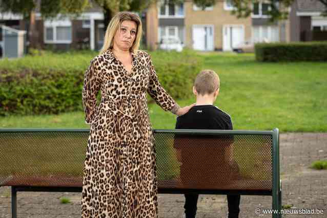 Angelique (42) getuigt nadat bende jongeren haar zoon (13) toetakelt en vernedert: “Die onmacht die ik voelde als mama...”