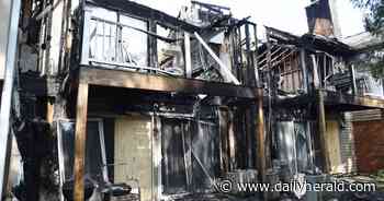 One dead after early morning fire guts townhouse complex in Winfield