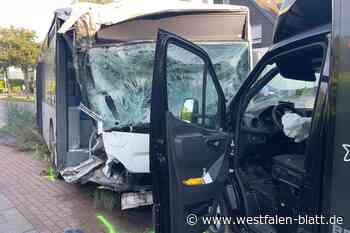 Steinhagener verliert Kontrolle: Bus hinterlässt in Bielefeld Spur der Verwüstung