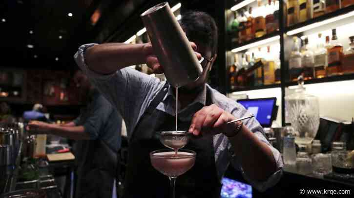 More Americans say moderate drinking is unhealthy: Gallup