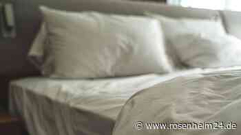 Mehr Bakterien als auf Klobrille: Darum solltet Ihr Bettwäsche regelmäßig wechseln