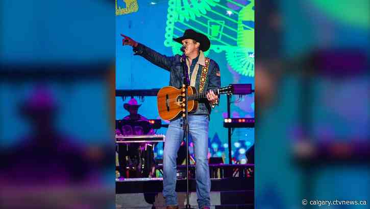 Cool weather doesn't dampen enthusiasm on opening night of Country Thunder