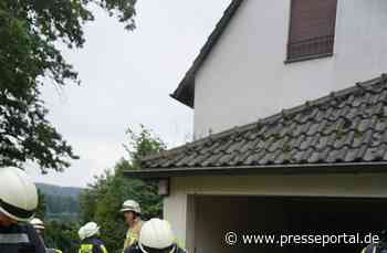 FW-EN: Brand im Wohnhaus - Feuerwehr Hattingen rettet vier Personen im Rahmen einer Einsatzübung