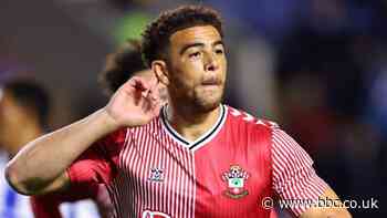 Che Adams: Everton in talks to sign Southampton striker
