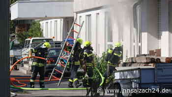 Brand in Ampfinger Autowerkstatt richtet 50.000 Euro-Schaden an – Polizei nennt Details